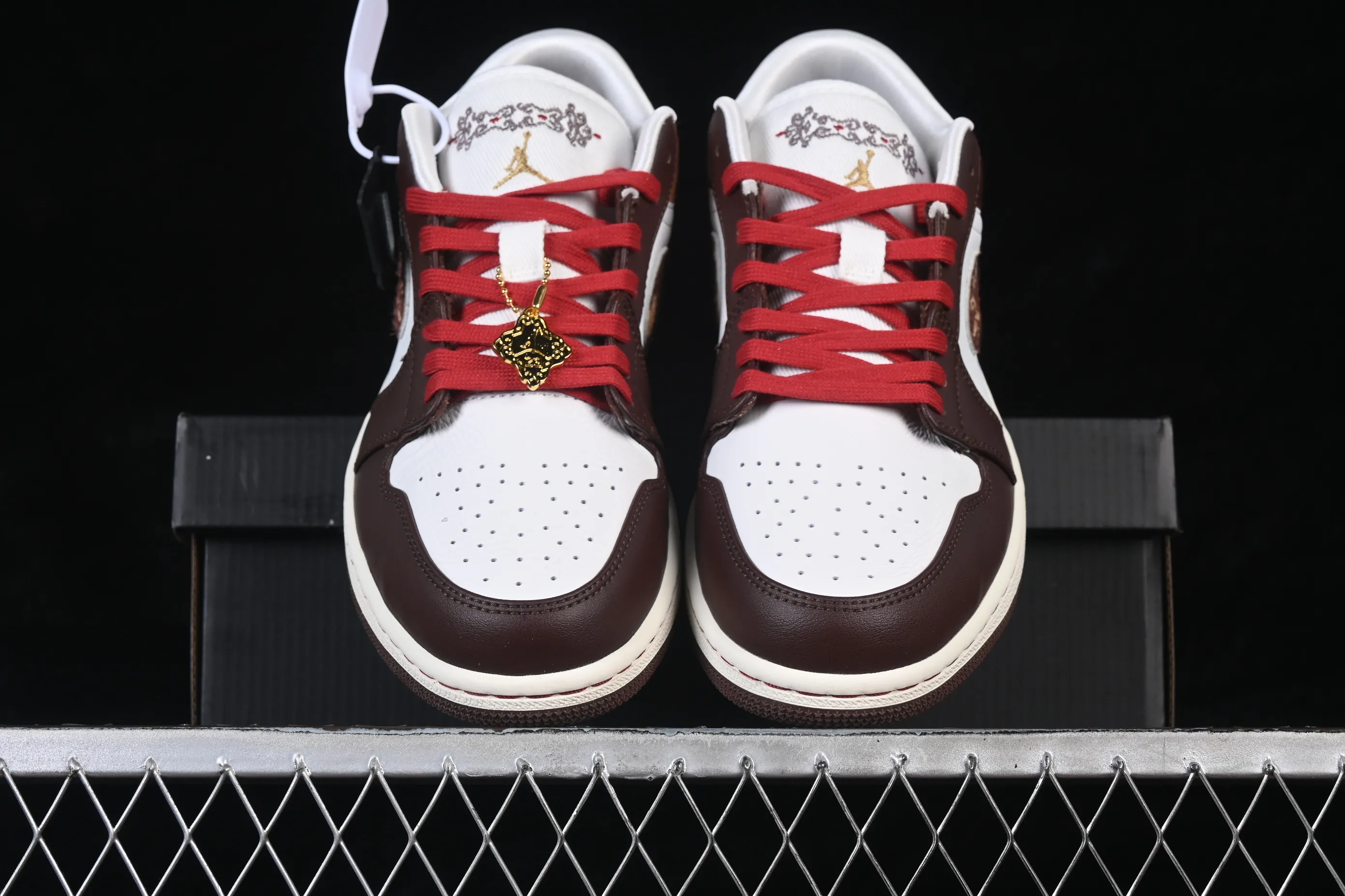 All categories Air Jordan Jordan series basketball shoes Air Jordan 1 Low Air Jordan 1 Low "Year of the Horse" AJ1 Joe 1 Year of the Horse CNY low-top retro basketball shoes IQ5321-121